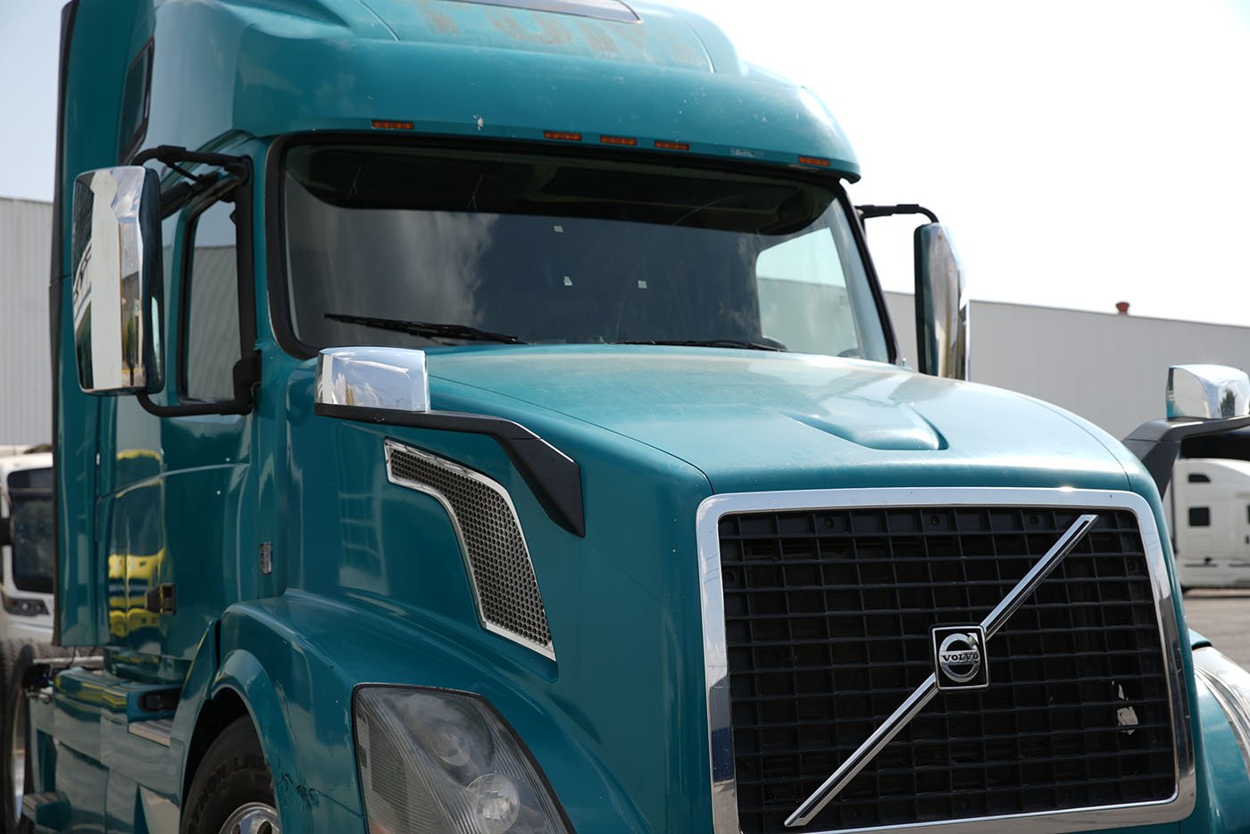 volvo,VNL 64T-670,2015