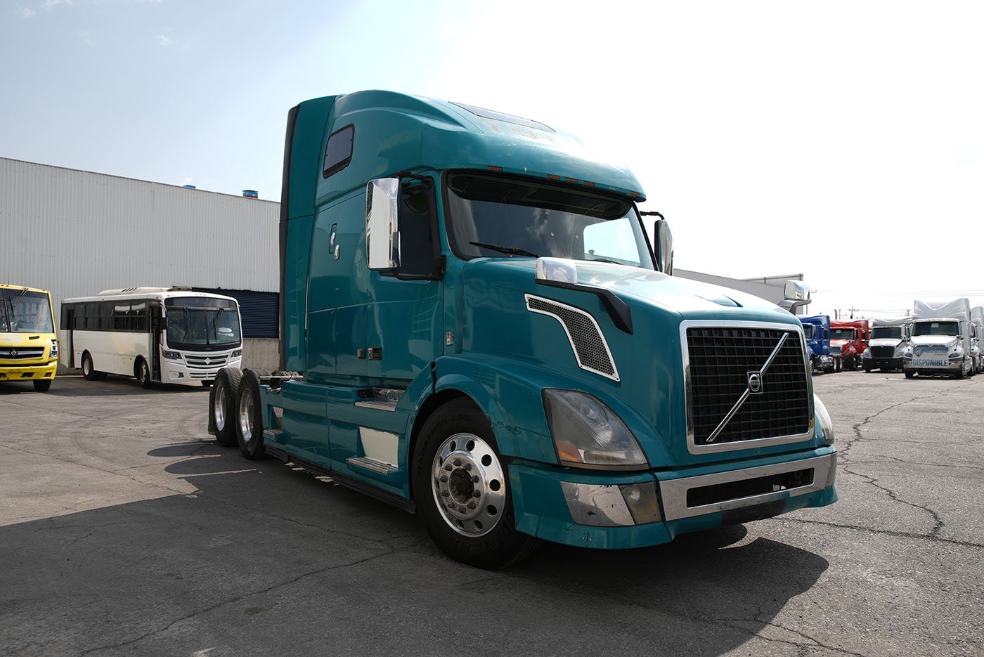 volvo,VNL 64T-670,2015