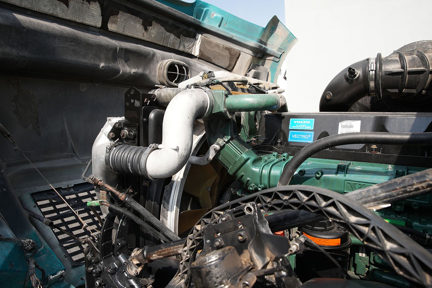 volvo,VNL 64T-670,2015