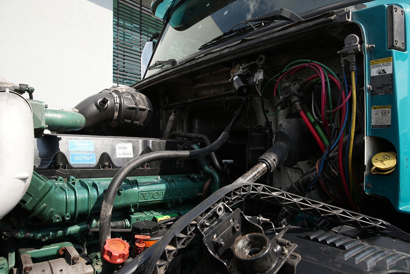 volvo,VNL 64T-670,2015