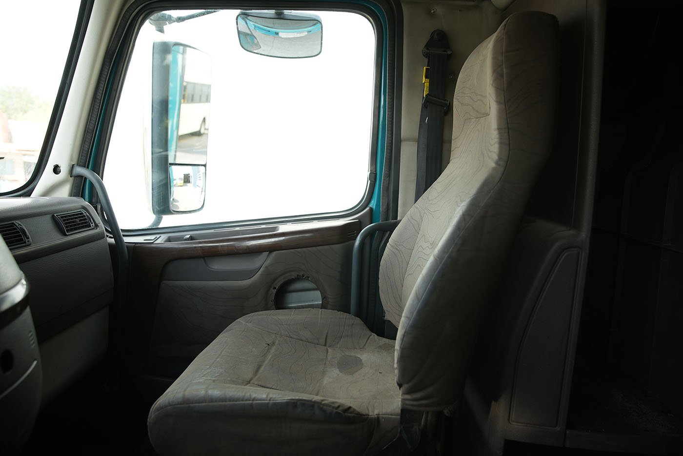 volvo,VNL 64T-670,2015
