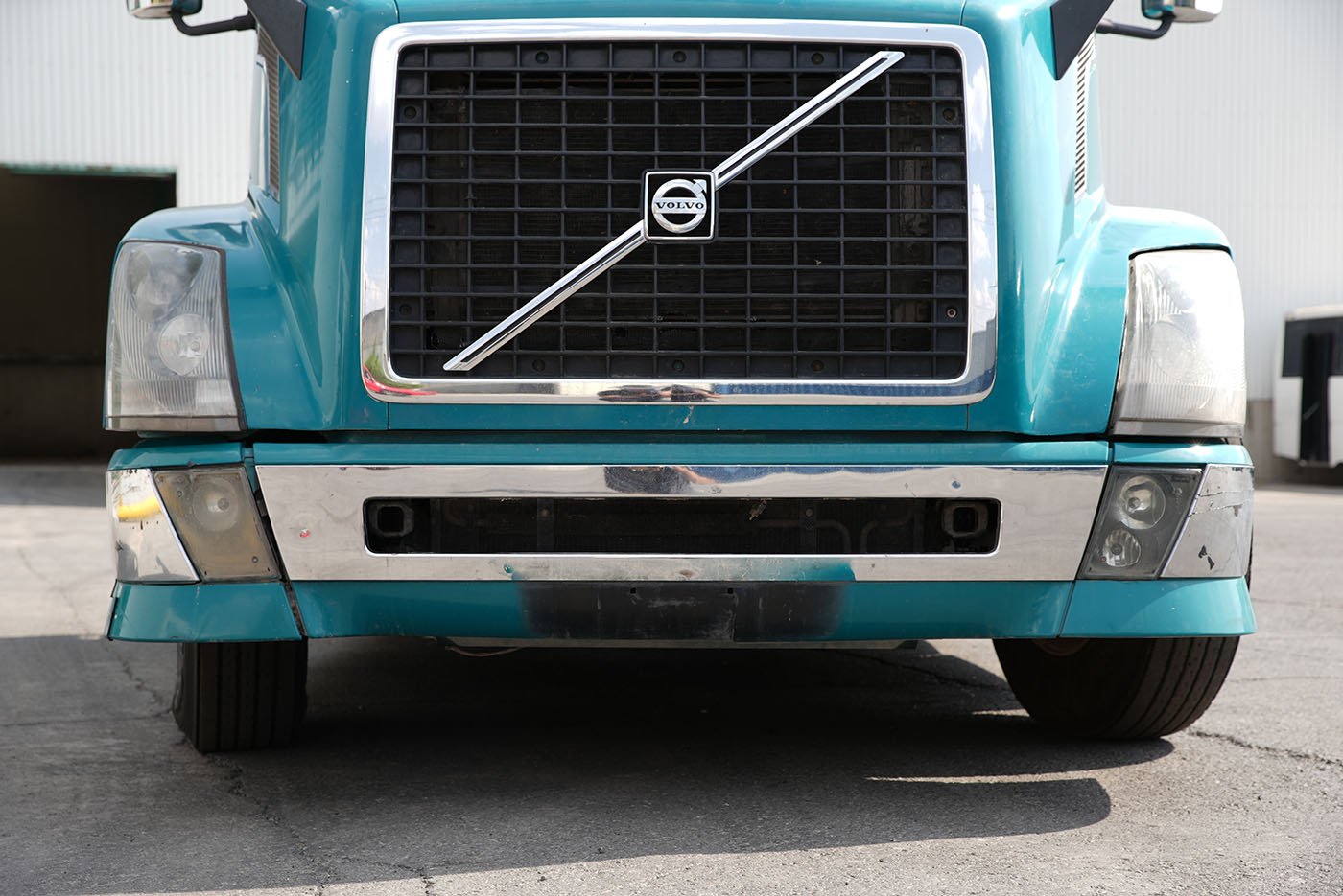 volvo,VNL 64T-670,2015