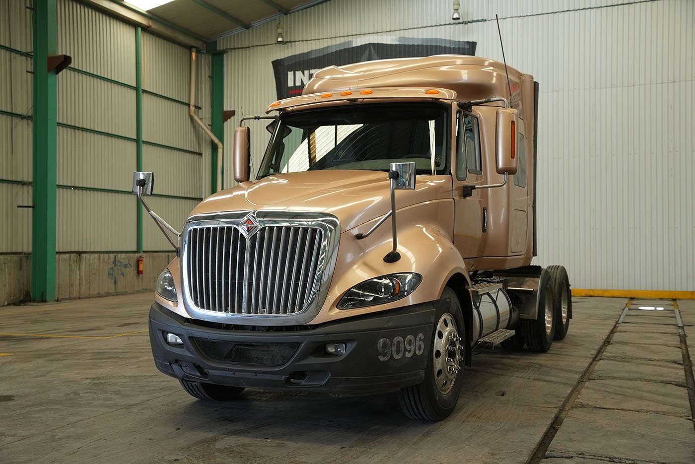 international,PROSTAR 450HP ISX HI RISE,2016