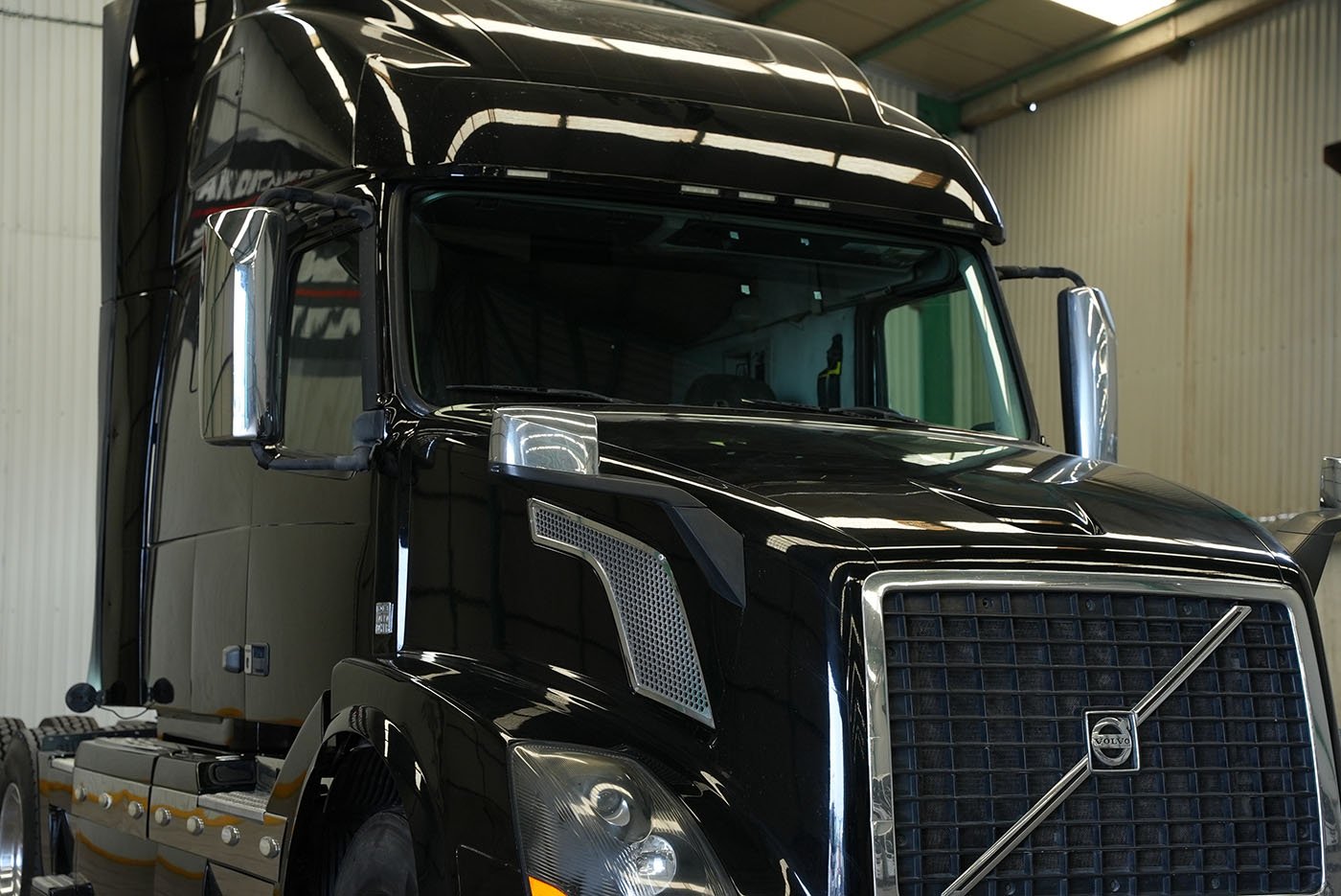 volvo,VNL64T-670,2015