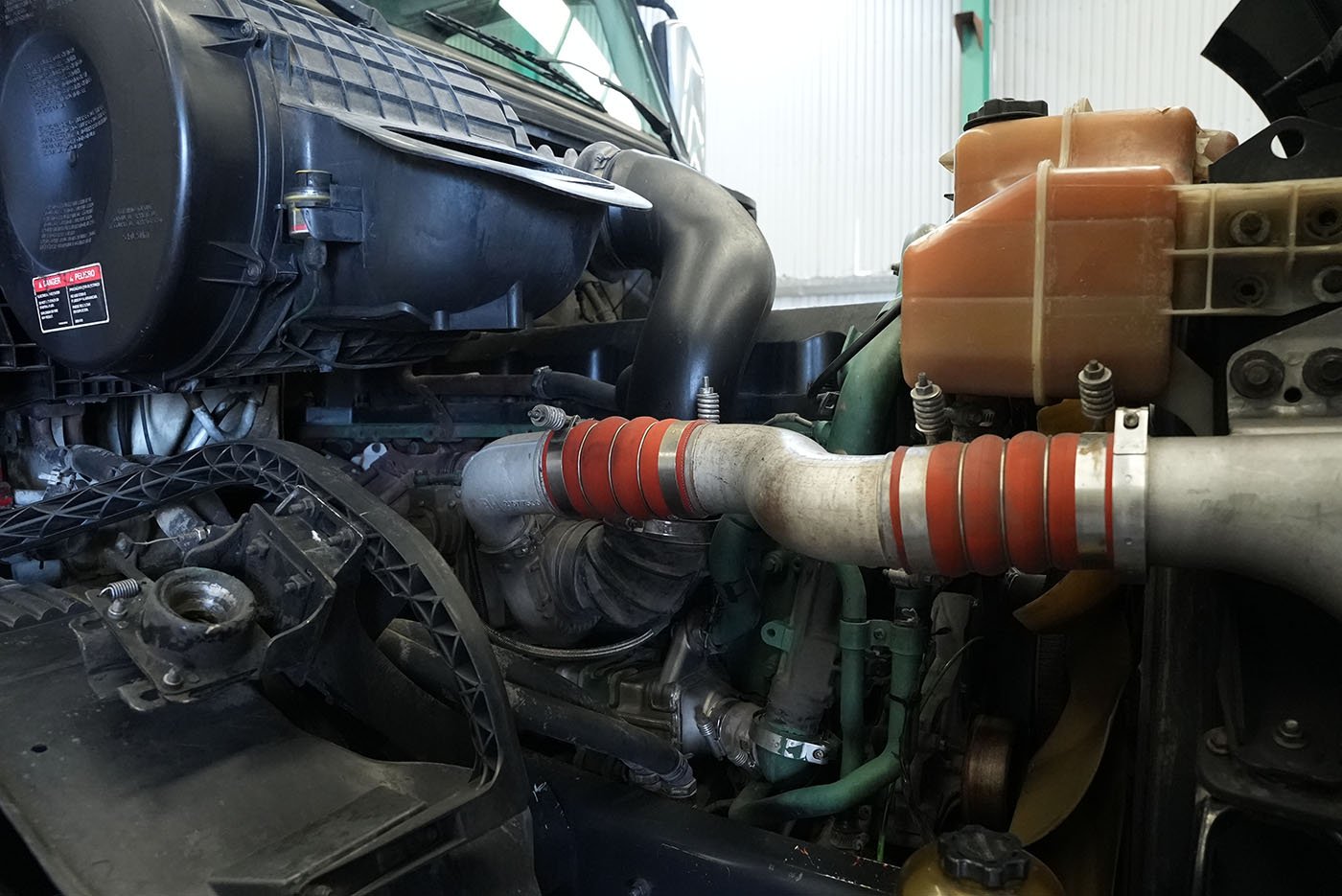 volvo,VNL64T-670,2015