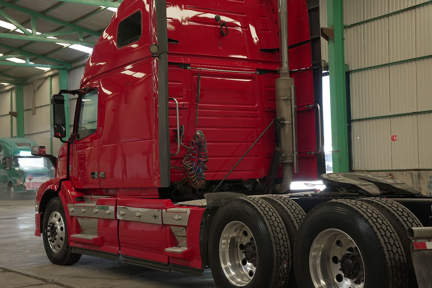 volvo,VNL64T-670,2015