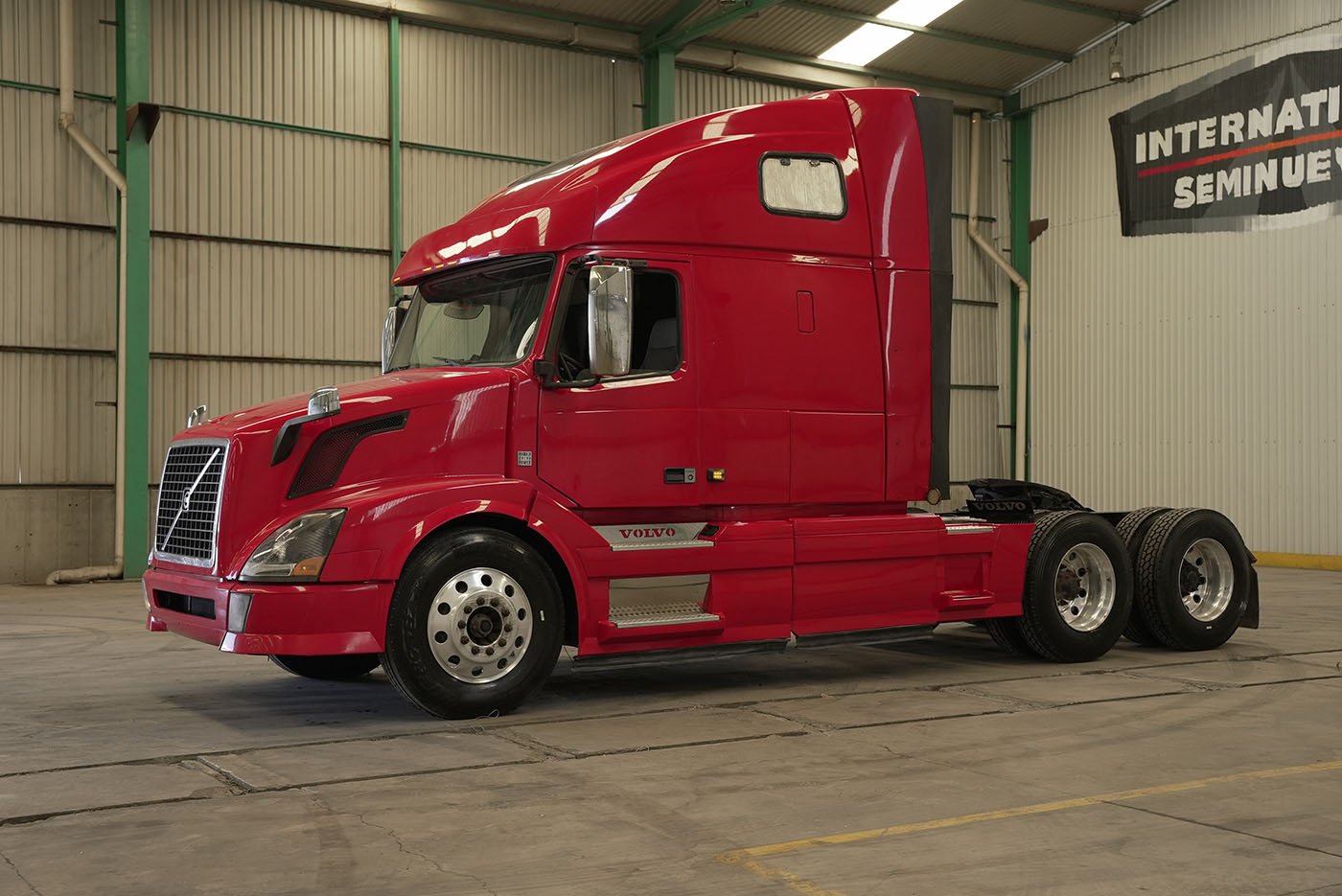 volvo,VNL64T-670,2015