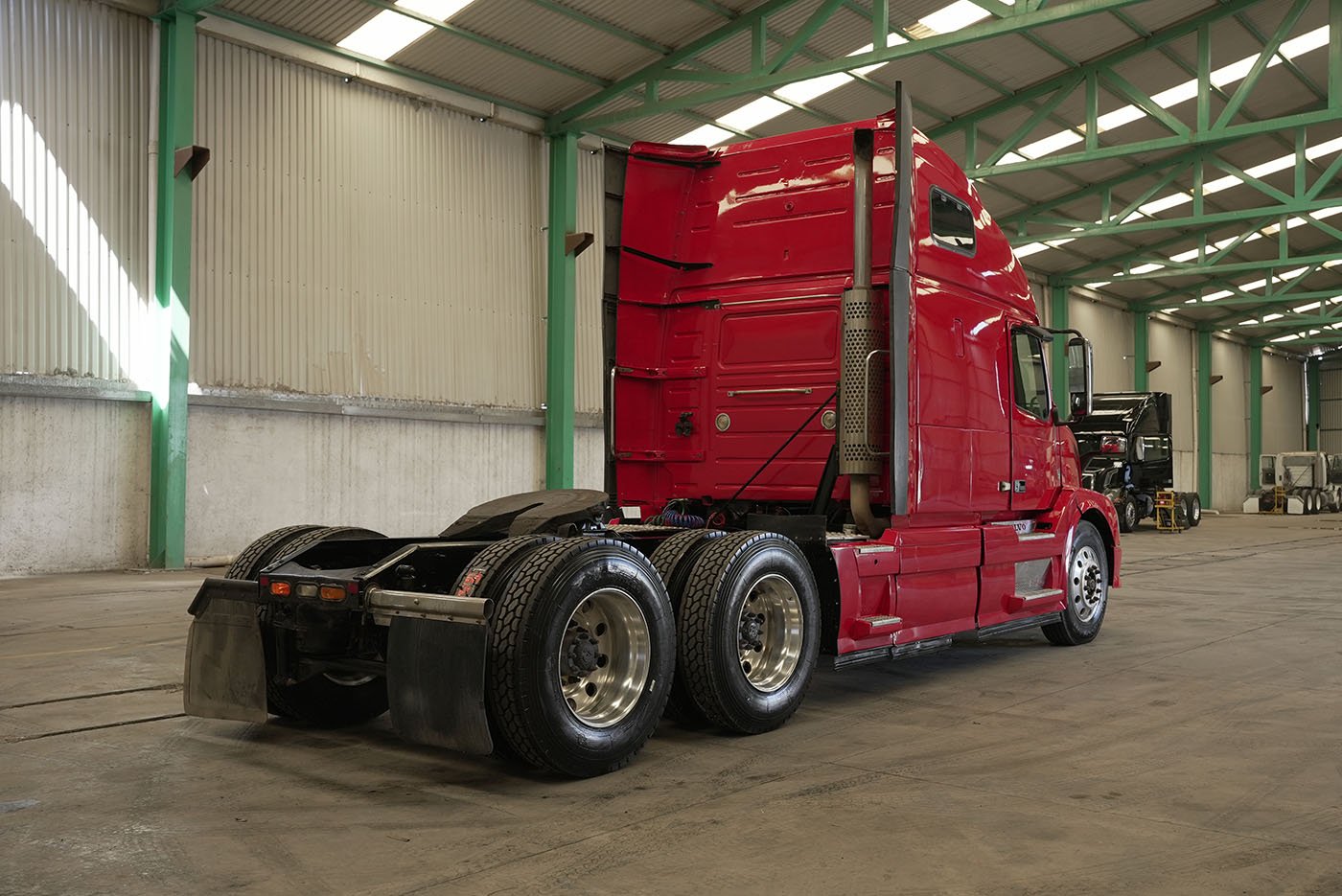 volvo,VNL64T-670,2015