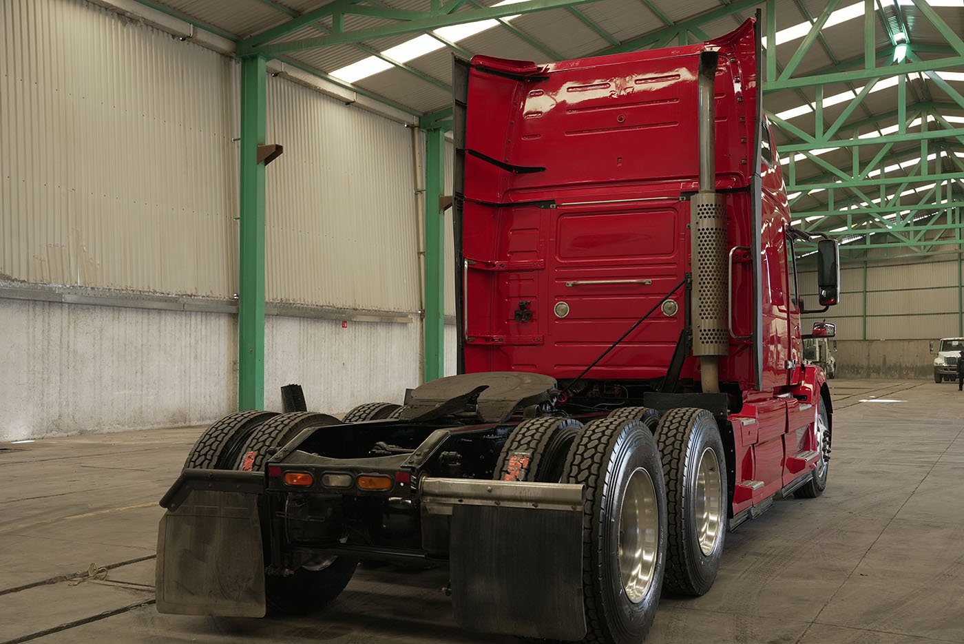 volvo,VNL64T-670,2015