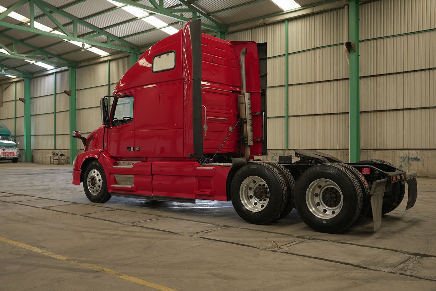 volvo,VNL64T-670,2015