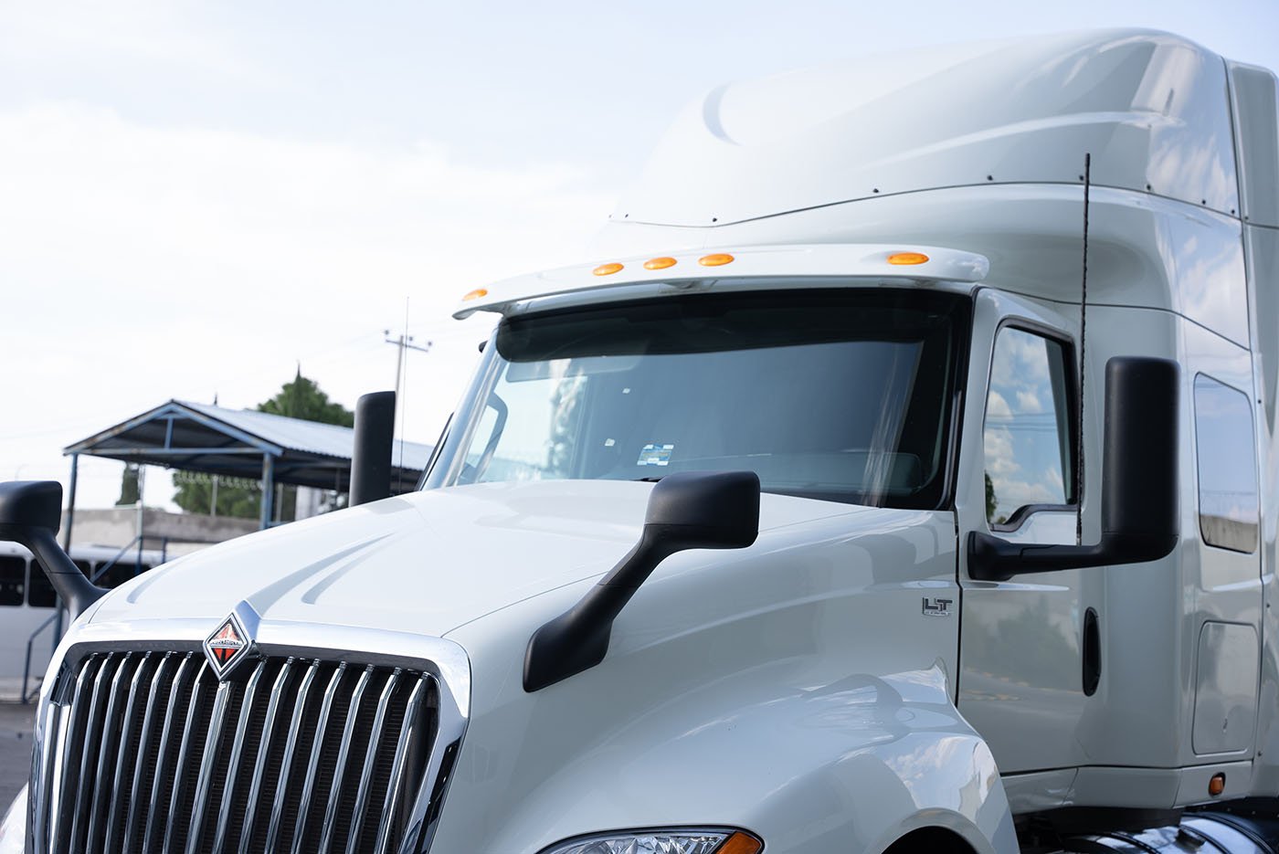 international,LT 625 6X4,2024