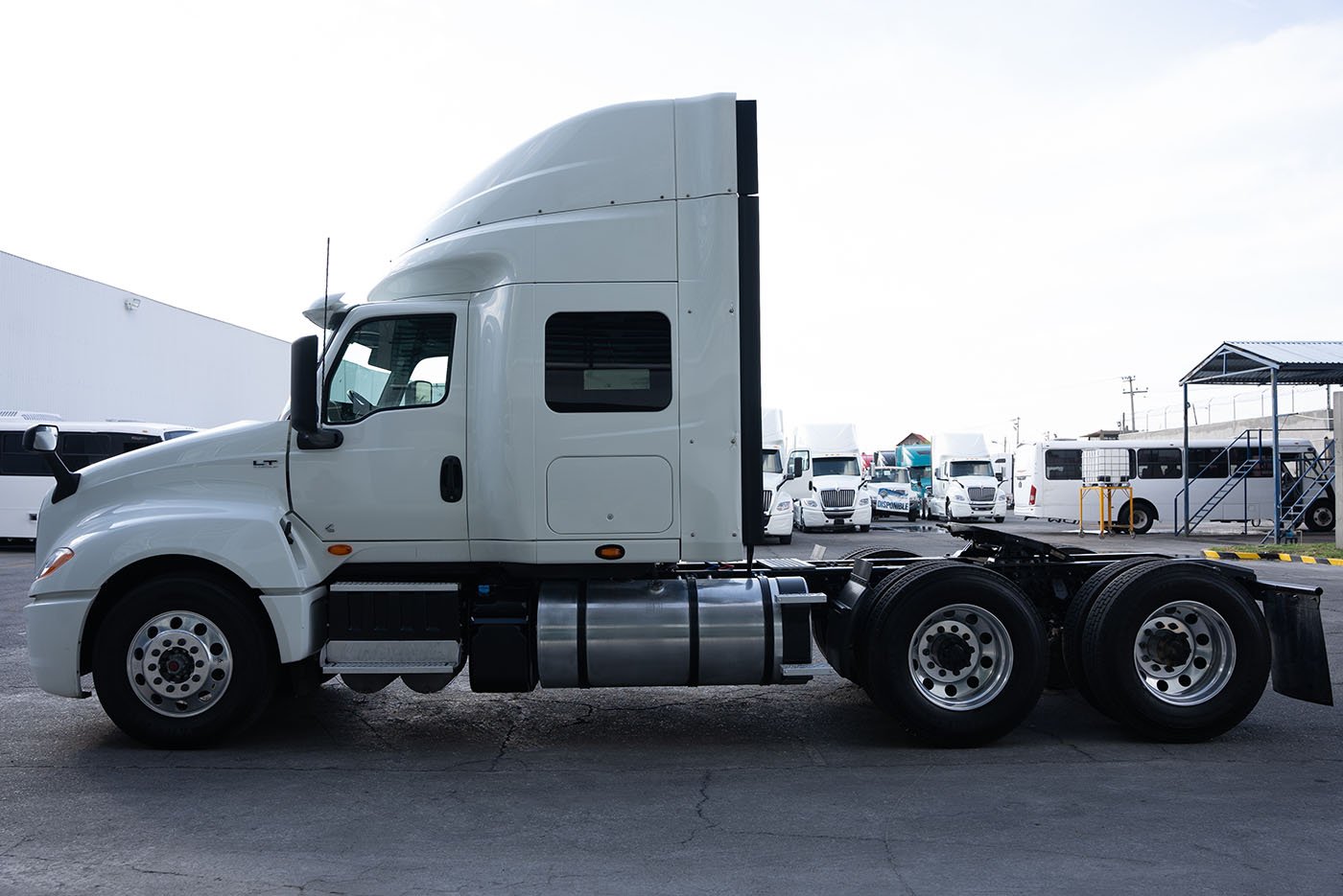international,LT 625 6X4,2024