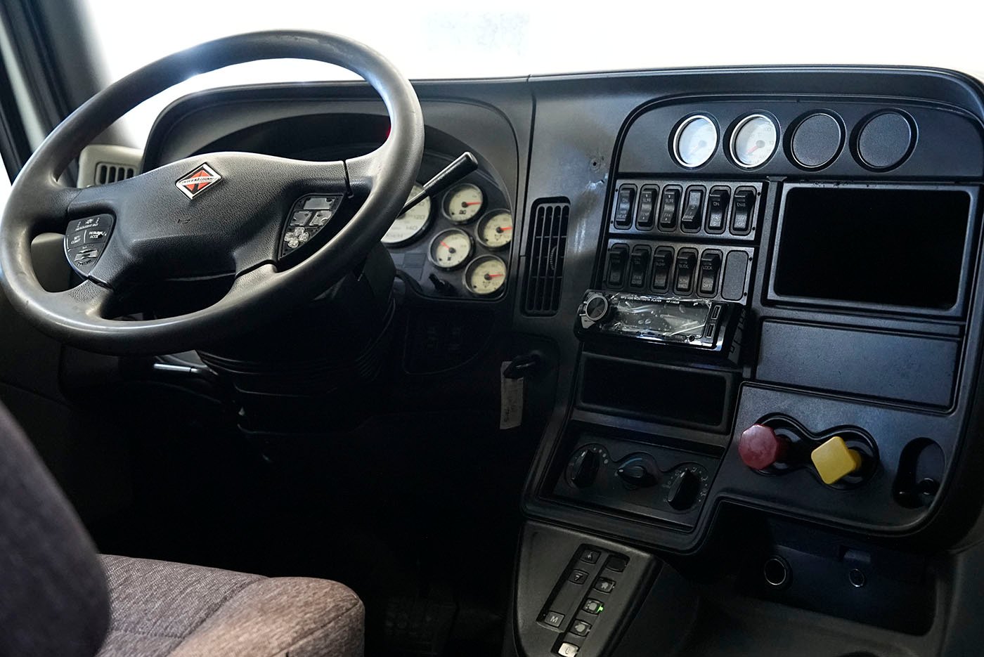 international,PROSTAR,2018